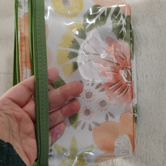 Thirty-One Clip Pouches - Floral Pattern - Picture 2 of 11